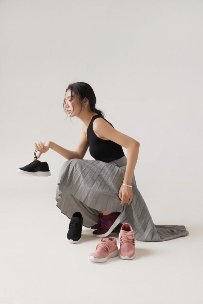 Đôi slip on dáng thể thao Airmesh với công nghệ đế giày hoàn hảo sẽ là trợ thủ cho nàng thoải mái di chuyển vui chơi.
