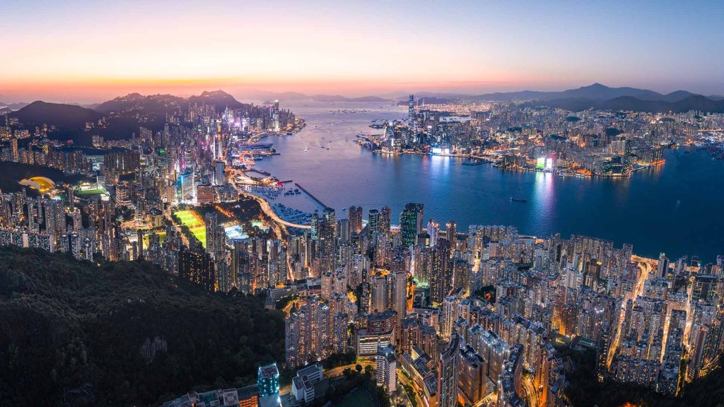 Đi Hong Kong mặc gì khám phá siêu đô thị hiện đại.