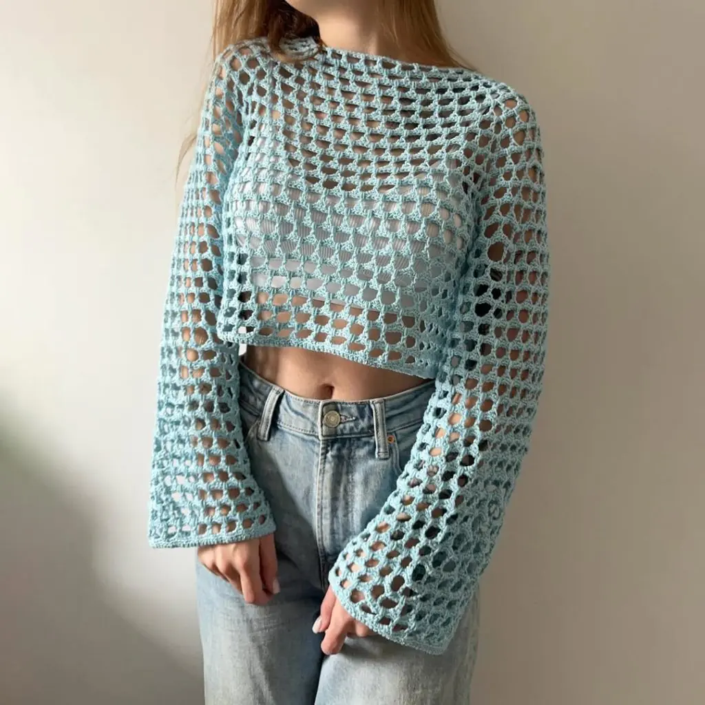 ao-crochet-la-gi_cach-phoi-di-lam