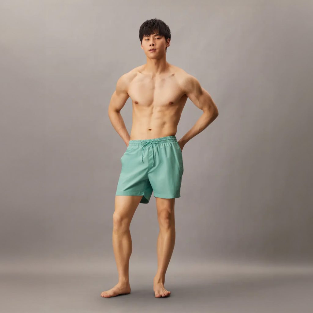 calvin-klein-uu-dai-4