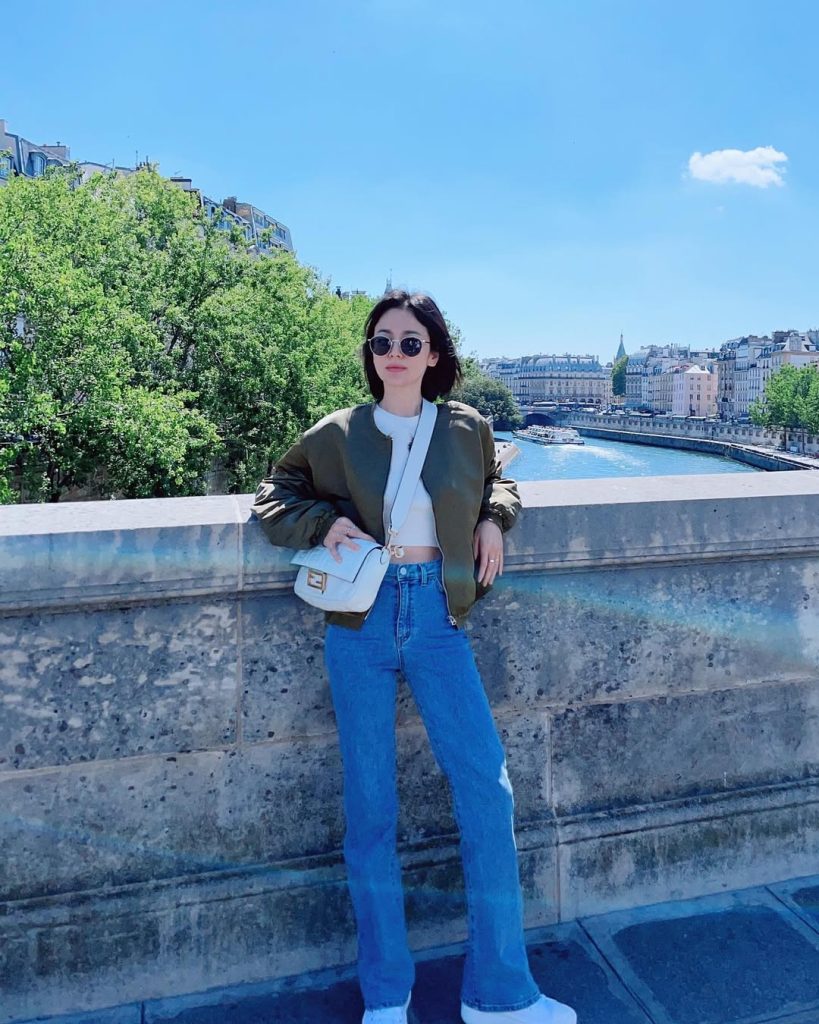 phoi-do-voi-quan-ong-suong-nu-song-hye-kyo