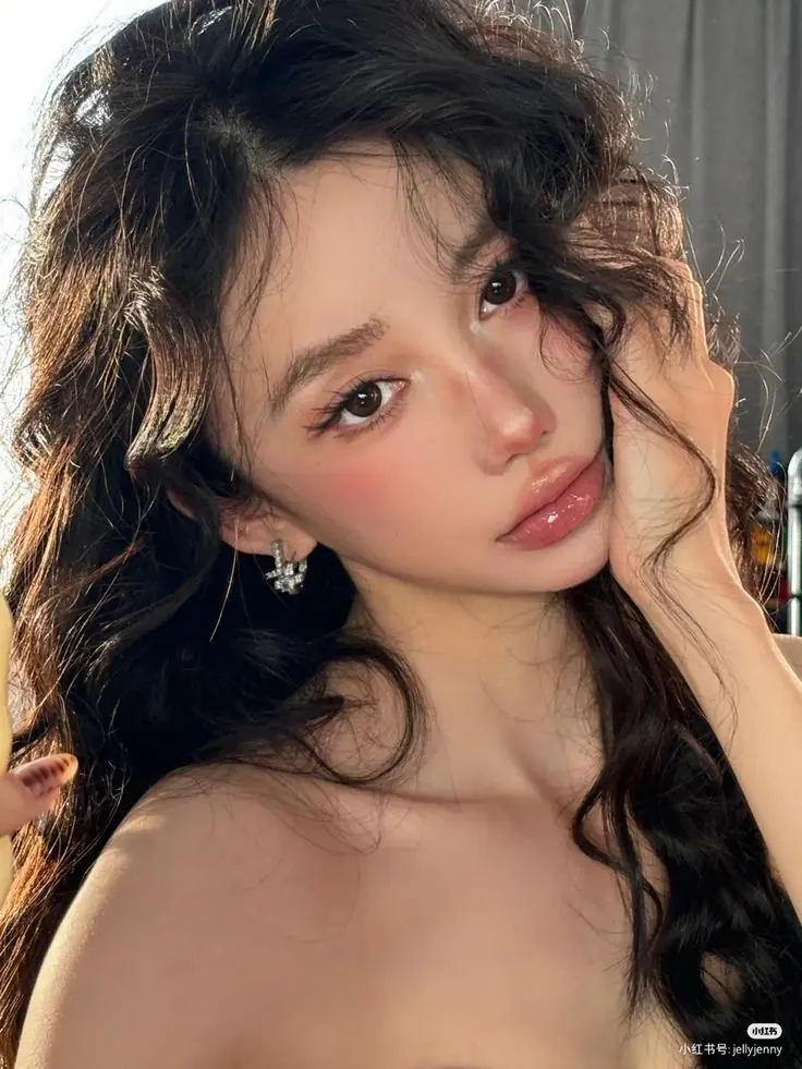 phong-cach-douyin-makeup-tong-trung-tinh
