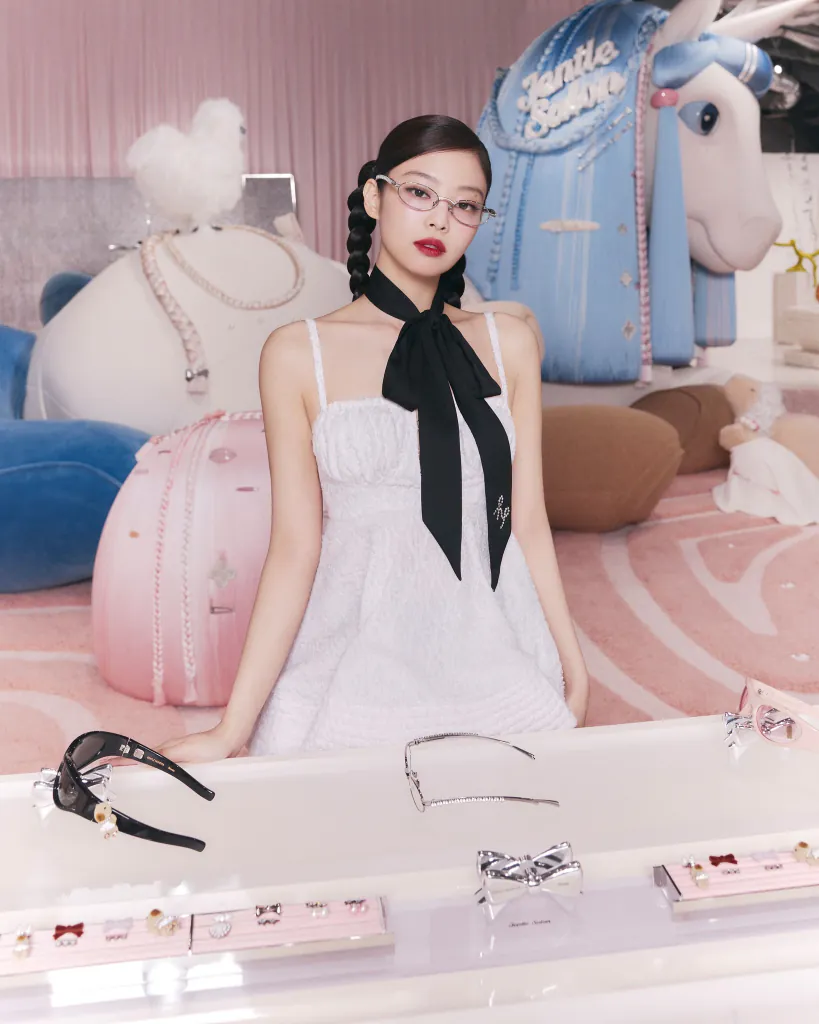 JENNIE kính GENTLE MONSTER