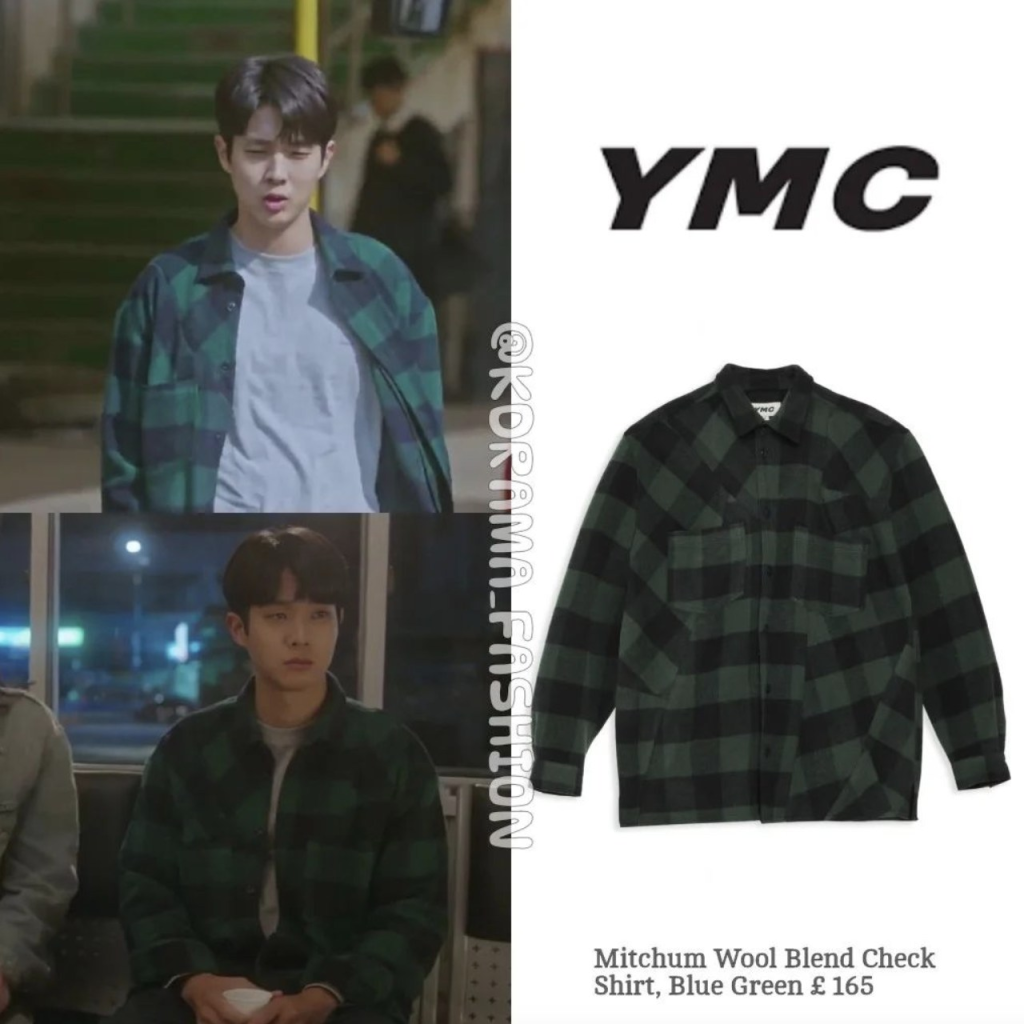 Style thư sinh "soft boy" của Choi Woong với áo sơ mi kẻ caro phối áo thun và quần kaki.
Ảnh: Phim OUR BELOVED SUMMER (Mùa hè yêu dấu của chúng ta) - Phối đồ mùa hè nam: Chuẩn style nam chính 4 bộ phim Hàn phải xem khi hè về