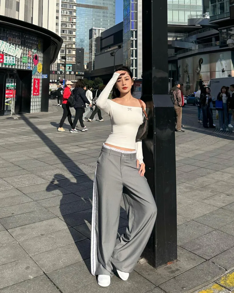 Chi Pu. Ảnh: Instagram @chipupu - Bật mí công thức diện các kiểu áo croptop mới nhất để nàng lên đồ cực “cháy”