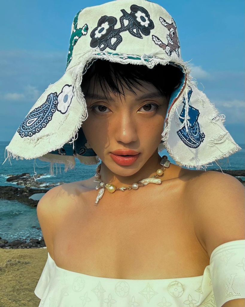 "Cô em Trendy" Khánh Linh. Ảnh: @klinhnd