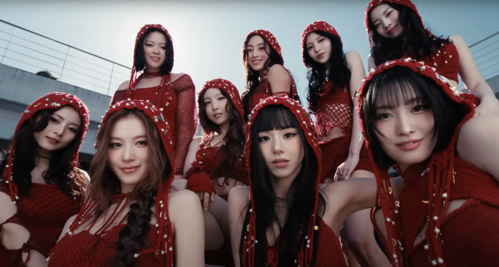 Thời trang Y2K được TWICE thổi bùng "đỉnh chóp" như nào trong màn comeback MV “This Is For”