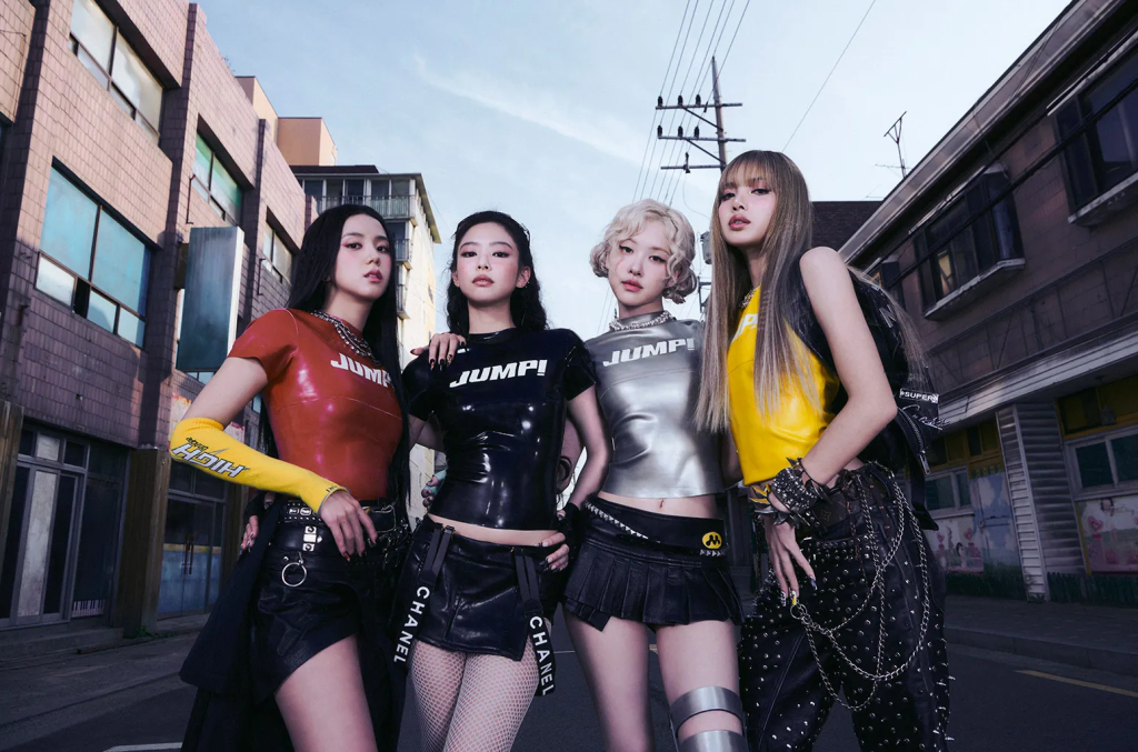 Ảnh: BLACKPINK MV "JUMP!" - Nâng cấp thời trang mùa lạnh với bản phối chất liệu da như BLACKPINK