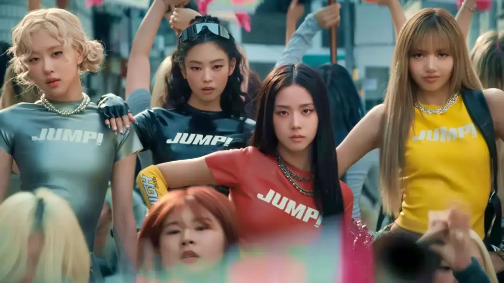 Ảnh: BLACKPINK MV "JUMP!" - Nâng cấp thời trang mùa lạnh với bản phối chất liệu da như BLACKPINK