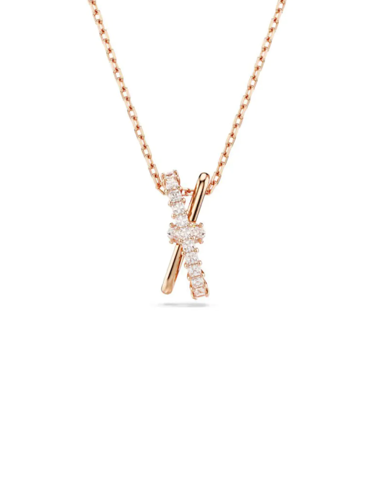 SWAROVSKI Vòng Cổ - Hyperbola - Cách phối dây chuyền với đầm cho mọi phong cách, mọi dịp