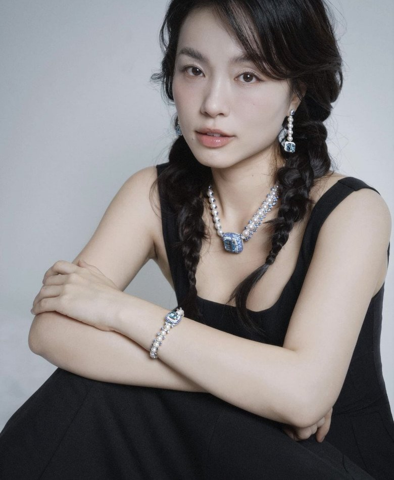 Hà Trúc. Ảnh: Instagram @lehatruc - Mermaidcore - Bắt sóng thời trang "tiên cá" và biển cả cùng các Em Xinh Say Hi và sao quốc tế