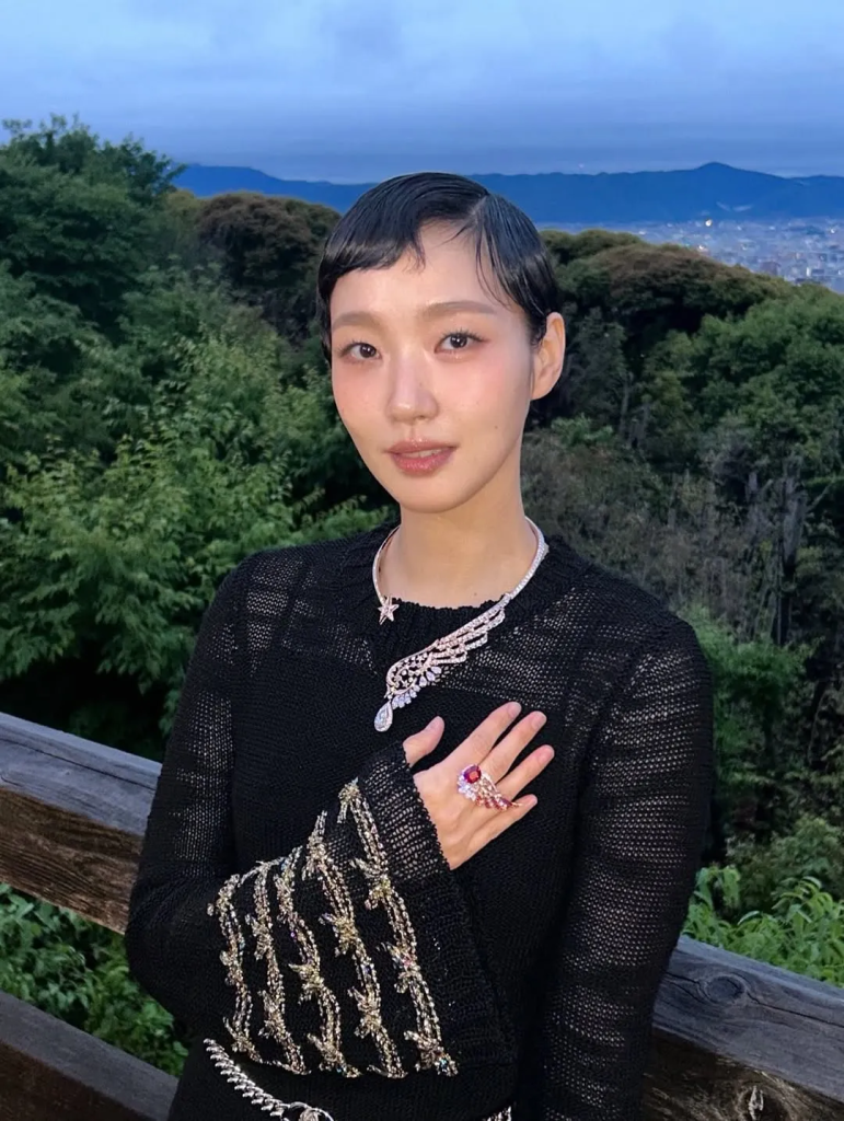 Nữ diễn viên Kim Go-eun. Ảnh: @ggonekim - Mermaidcore - Bắt sóng thời trang "tiên cá" và biển cả cùng các Em Xinh Say Hi và sao quốc tế