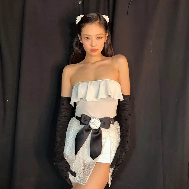 JENNIE "mách" bạn các mẫu đầm body dự tiệc dễ mặc, tôn dáng cực đỉnh