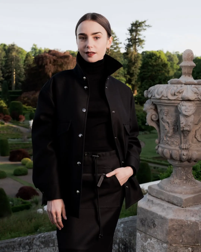 Cách phối áo cổ cao chuẩn xu hướng như fashionista (Châu Bùi, Quỳnh Anh Shyn...)