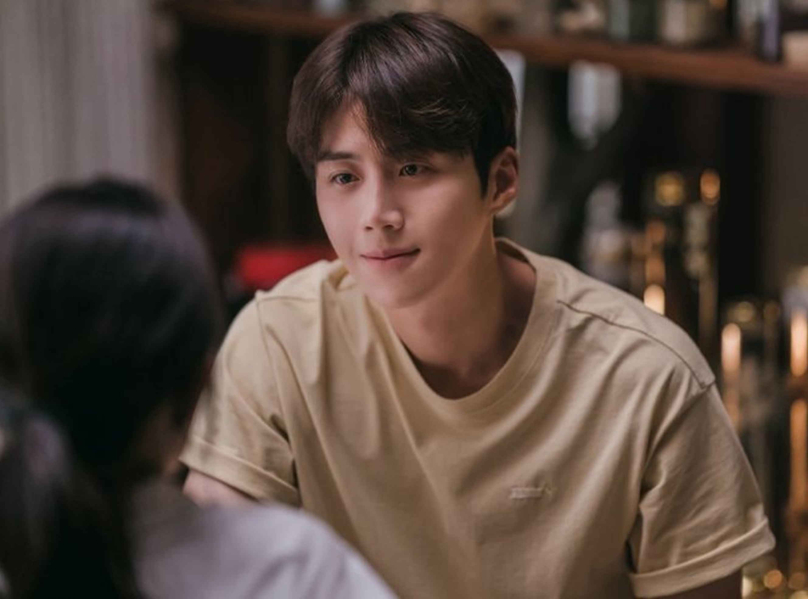 Phối đồ mùa hè nam: Chuẩn style nam chính 5 bộ phim Hàn phải xem khi hè về