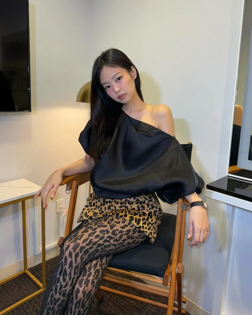 Ảnh: @jennierubyjane