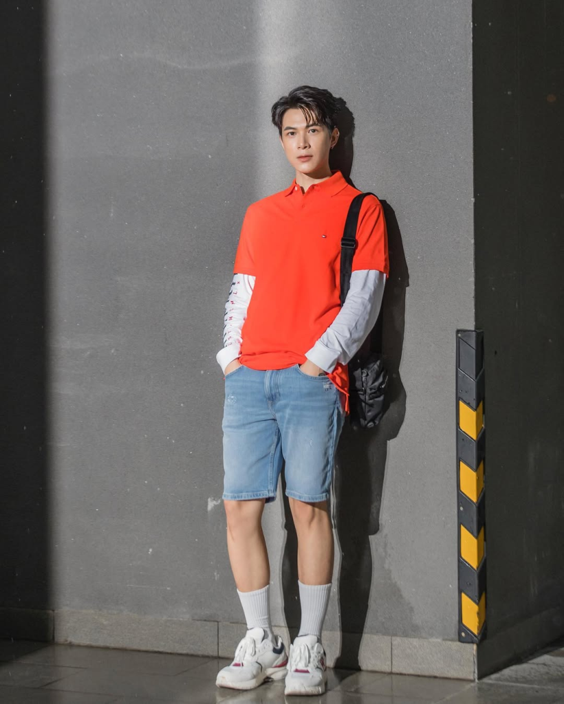 Anh Tú Atus. Ảnh: Instagram @atus310
- Phong là gì? Cách phối áo polo nam chuẩn Preppy như các "nam thần" quốc tế