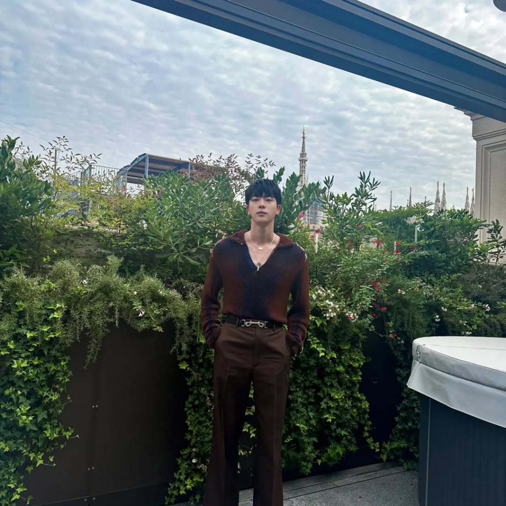 Jin (BTS). Ảnh: Instagram @jin