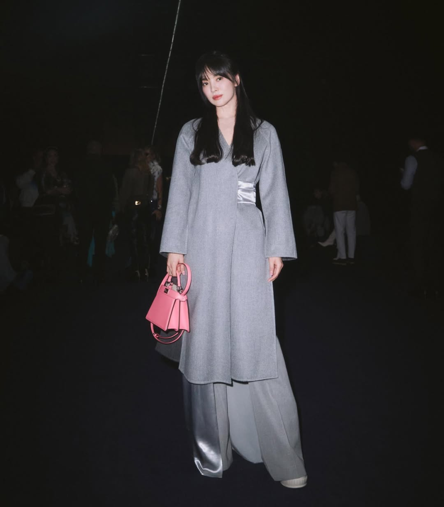 Song Hye Kyo cùng những bản phối màu trung tính đúng chuẩn quý cô thanh lịch
