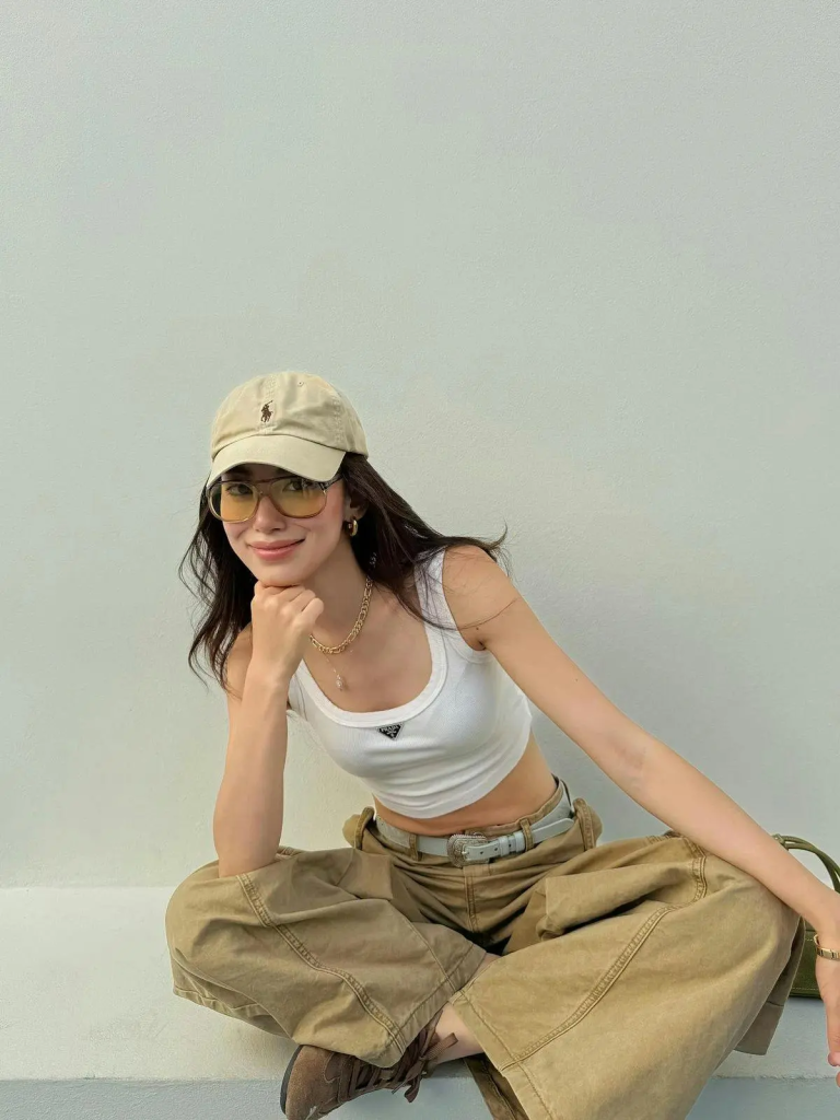 Tổng hợp kiểu kính thời trang cho ngày mặt mộc vẫn xinh chuẩn style "Clean girl"