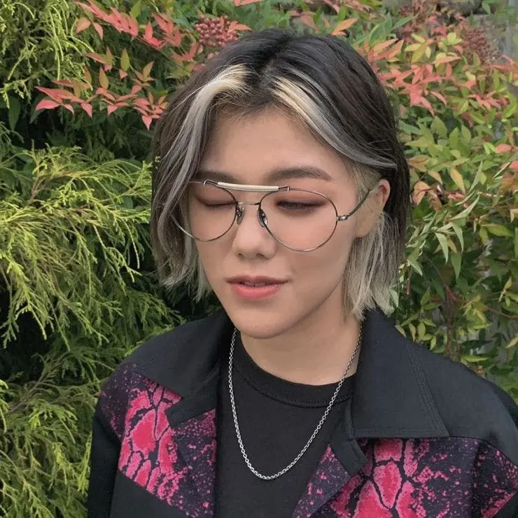 Tổng hợp kiểu kính thời trang cho ngày mặt mộc vẫn xinh chuẩn style "Clean girl"
