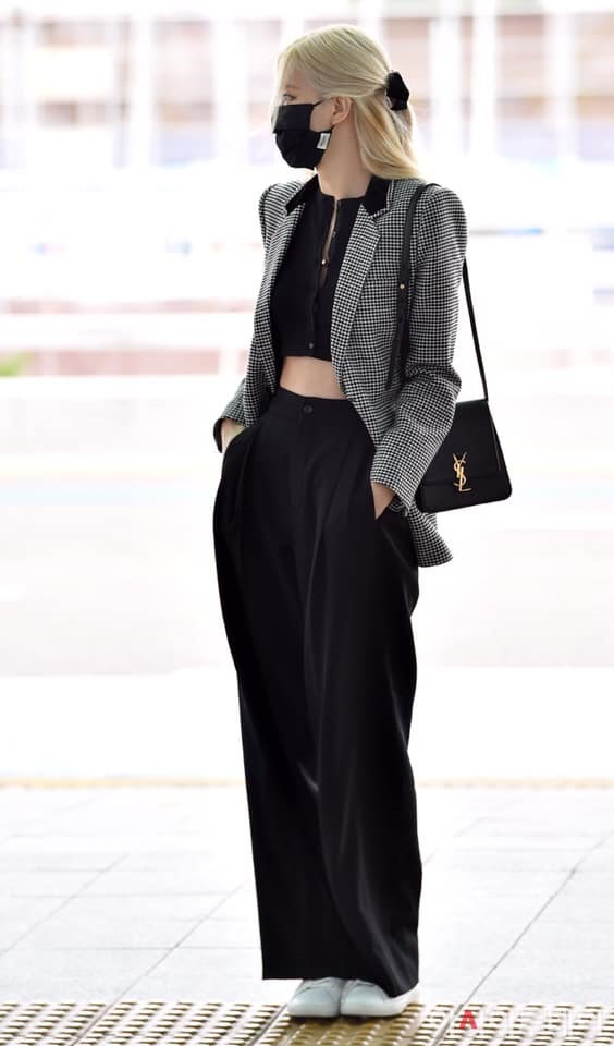 Cách phối quần ống rộng giúp nàng sành điệu và thanh lịch nơi công sở như fashionista