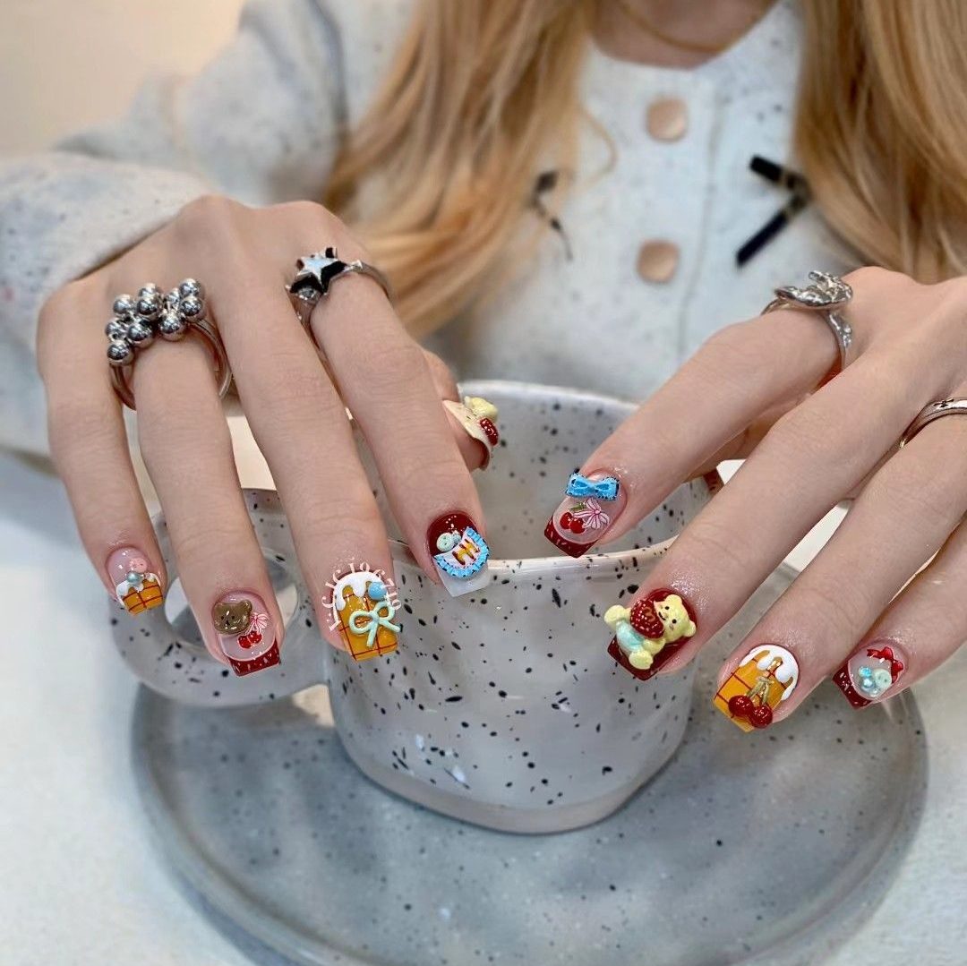 Patterned nails – họa tiết nổi bật và sáng tạo. Ảnh: internet.
