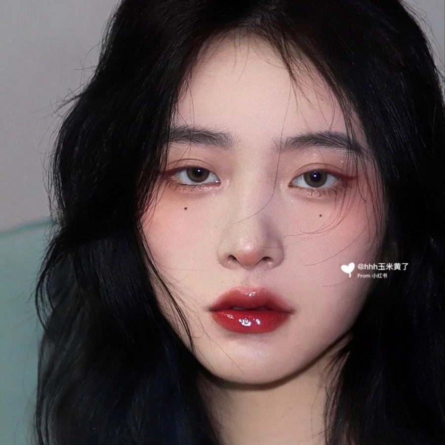ENFJ makeup look. Ảnh: internet.