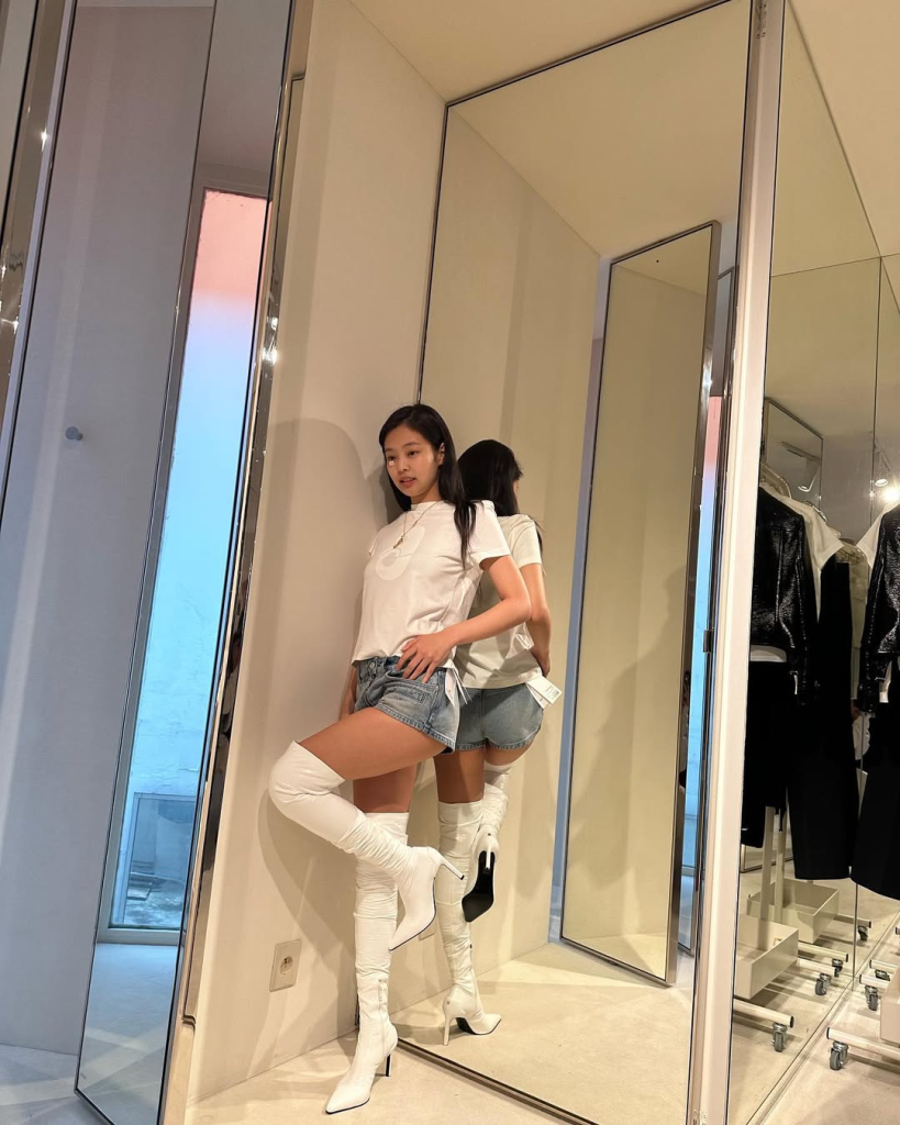 Ảnh: @jennierubyjane