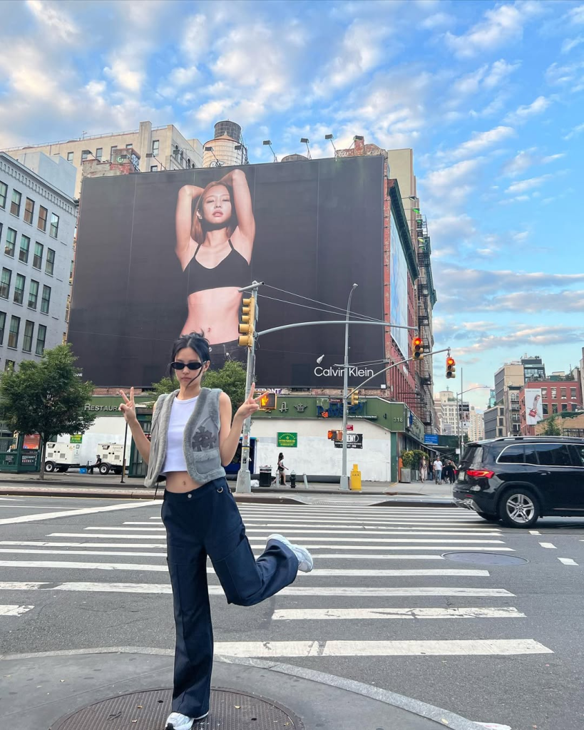 Jennie x Calvin Klein. Ảnh: @jennierubyjane
