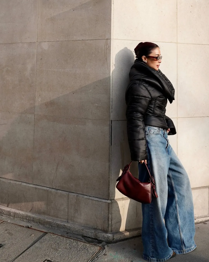 Bí quyết hack tuổi khi phối đồ oversize cho quý cô U40
