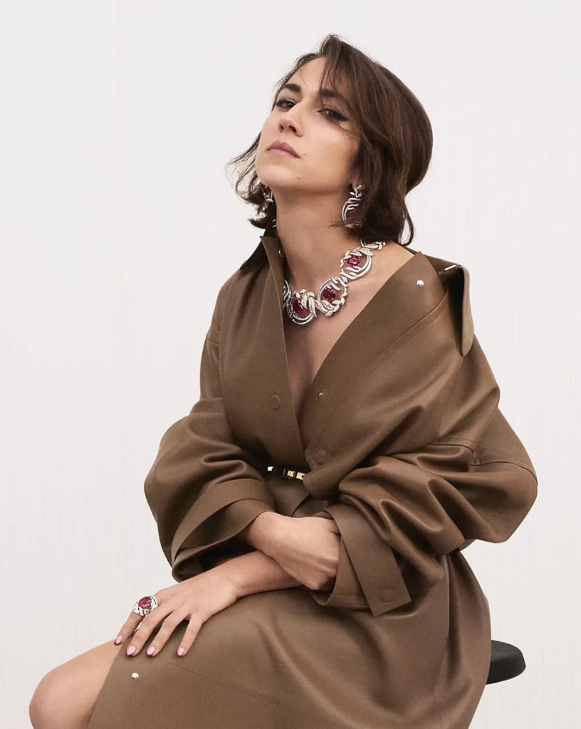 Delfina Delettrez Fendi, thế hệ thứ tư của gia tộc Fendi đảm nhiệm vai trò Giám đốc Nghệ thuật trang sức tại Fendi từ năm 2023. (Ảnh: Fendi)
