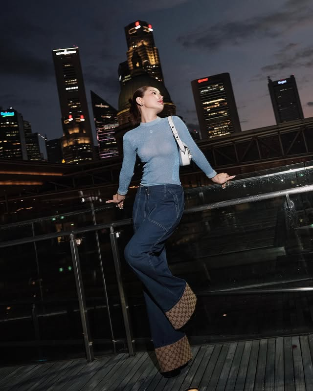 Ảnh: @chipupu Gợi ý loạt bản phối quần jeans không bao giờ lỗi mốt cho nàng công sở