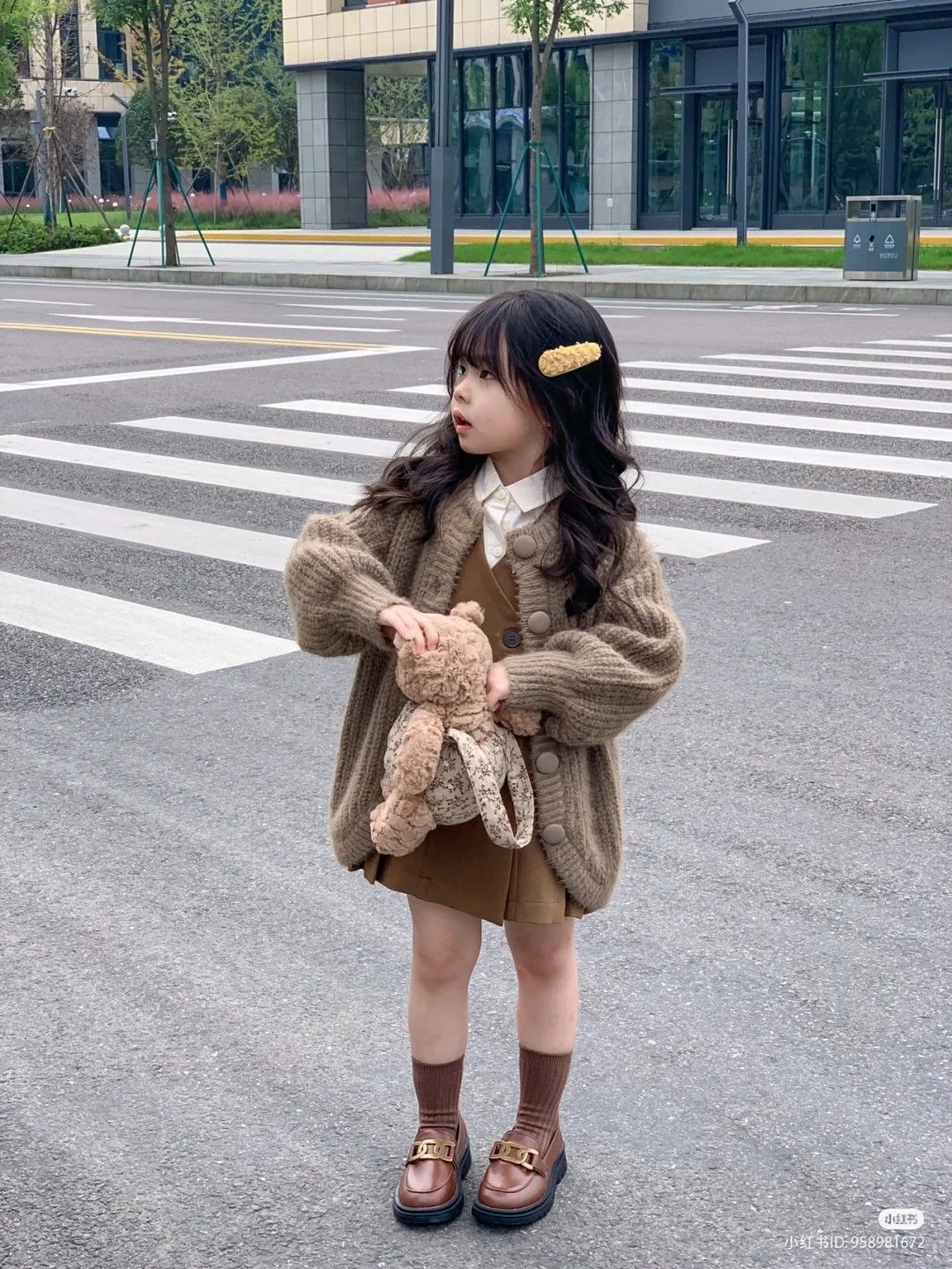 Những mẫu áo len trẻ em đẹp và thời trang mùa thu đông năm nay