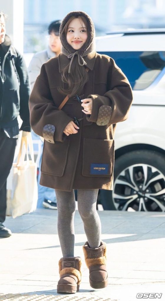 Đồ mùa đông của nàng Nayeon mỗi khi xuất hiện ở sân bay luôn khiến fan và cả nonfan nhốn nháo vì quá đáng yêu. Ảnh: internet.