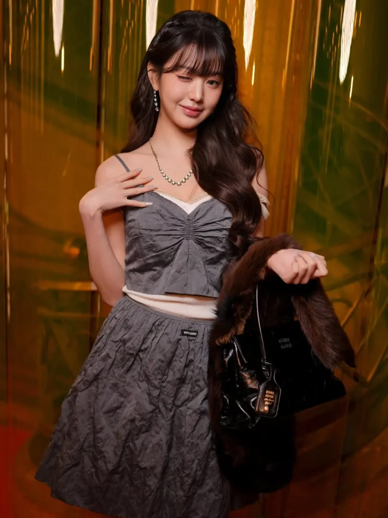 Won Young đã tạo nên dấu ấn riêng giữa lòng Paris. Ảnh: internet.