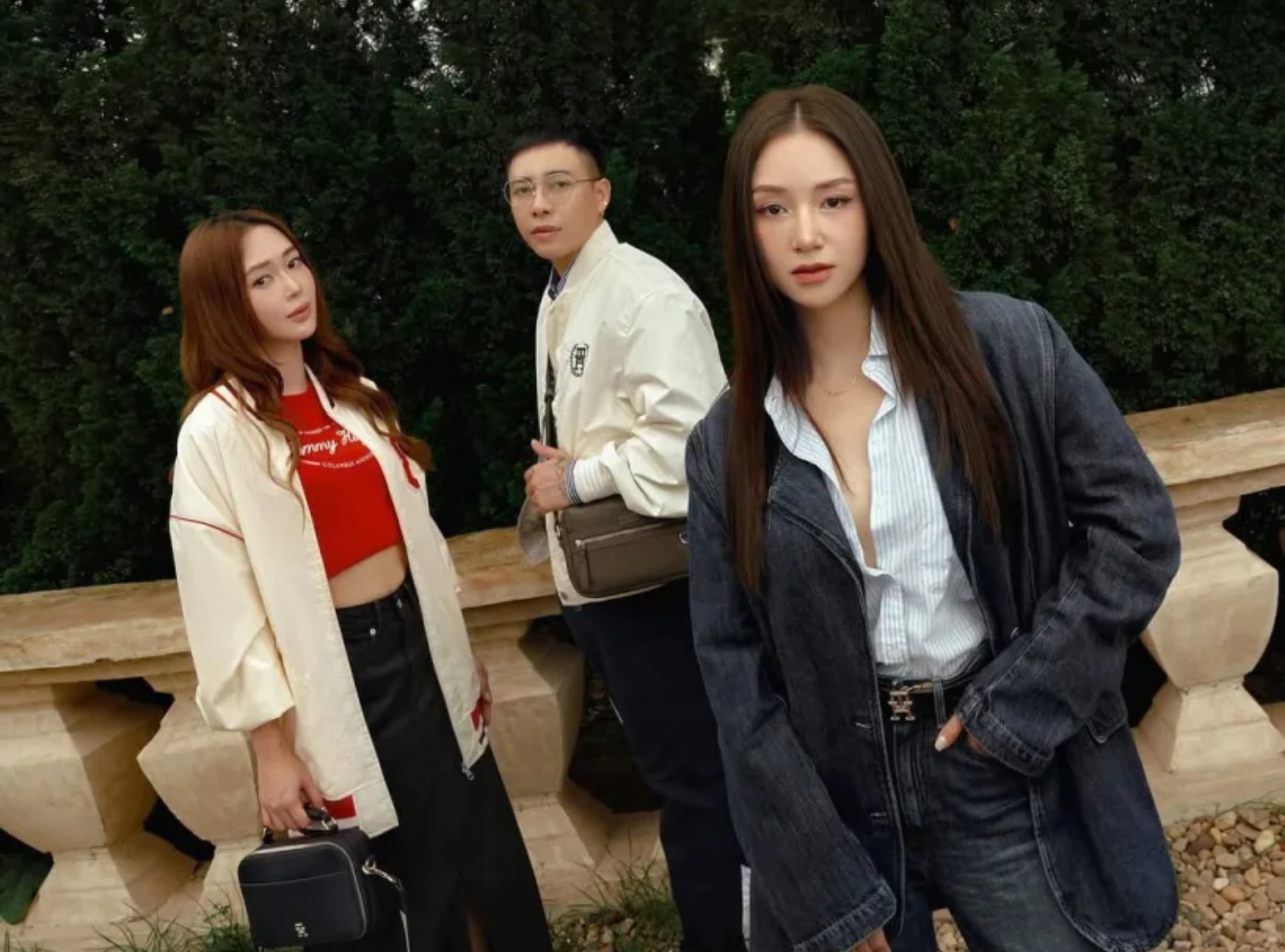 Học "mẹ Pam" Salim cách diện áo sơ mi chuẩn style quý cô thanh lịch