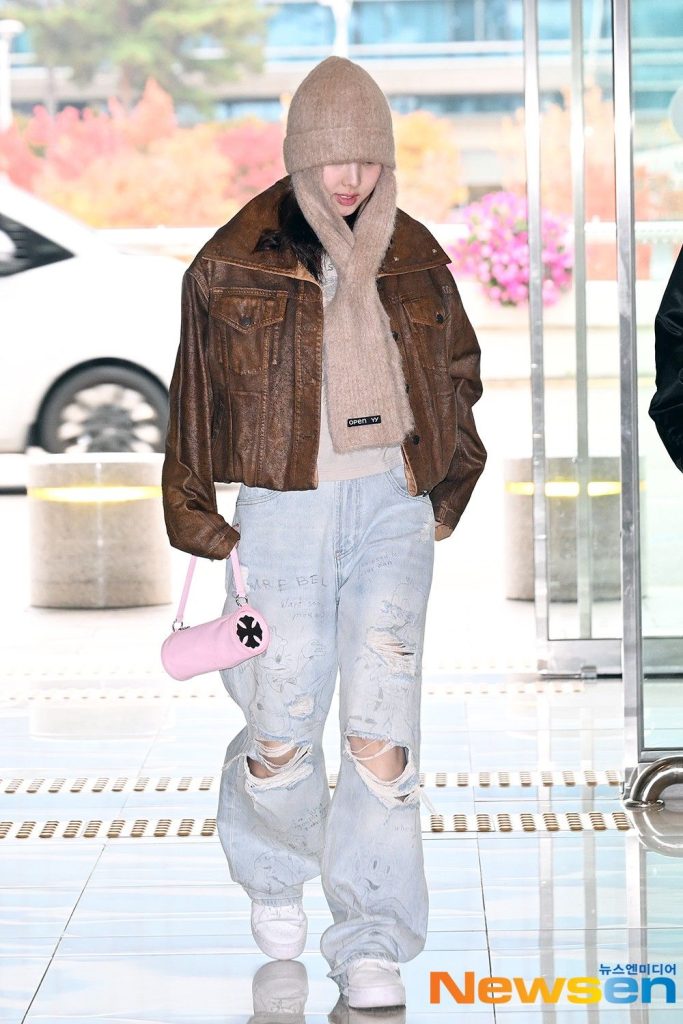 Đồ mùa đông của nàng Nayeon mỗi khi xuất hiện ở sân bay luôn khiến fan và cả nonfan nhốn nháo vì quá đáng yêu. Ảnh: internet.