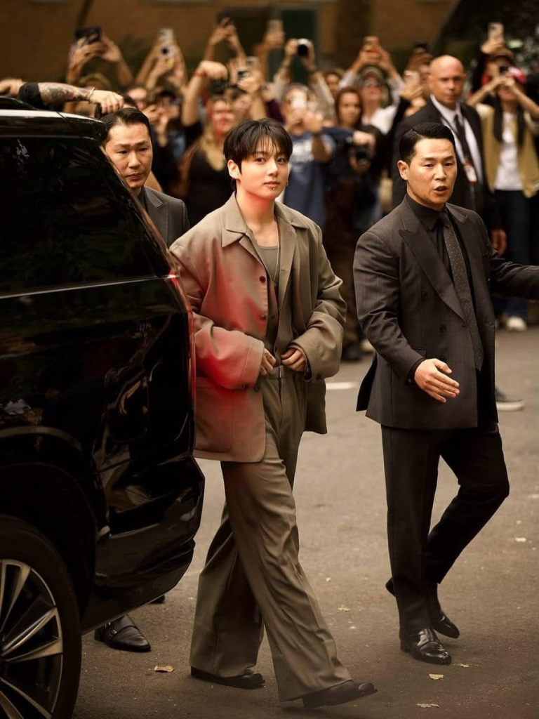 Jung Kook (BTS) bùng nổ visual tại show diễn Calvin Klein ở New York
