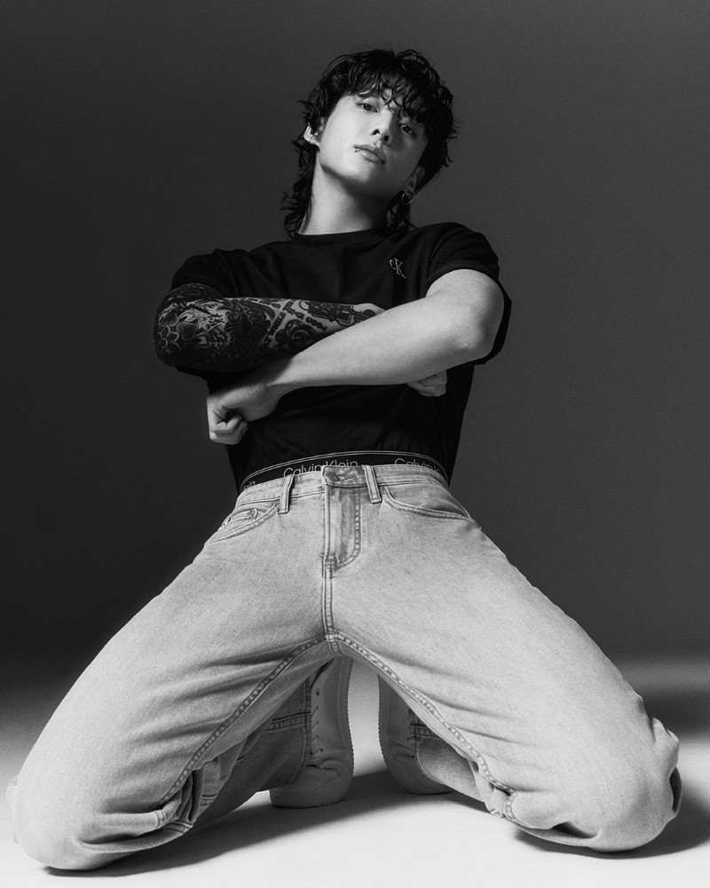 Jung Kook (BTS) bùng nổ visual tại show diễn Calvin Klein ở New York