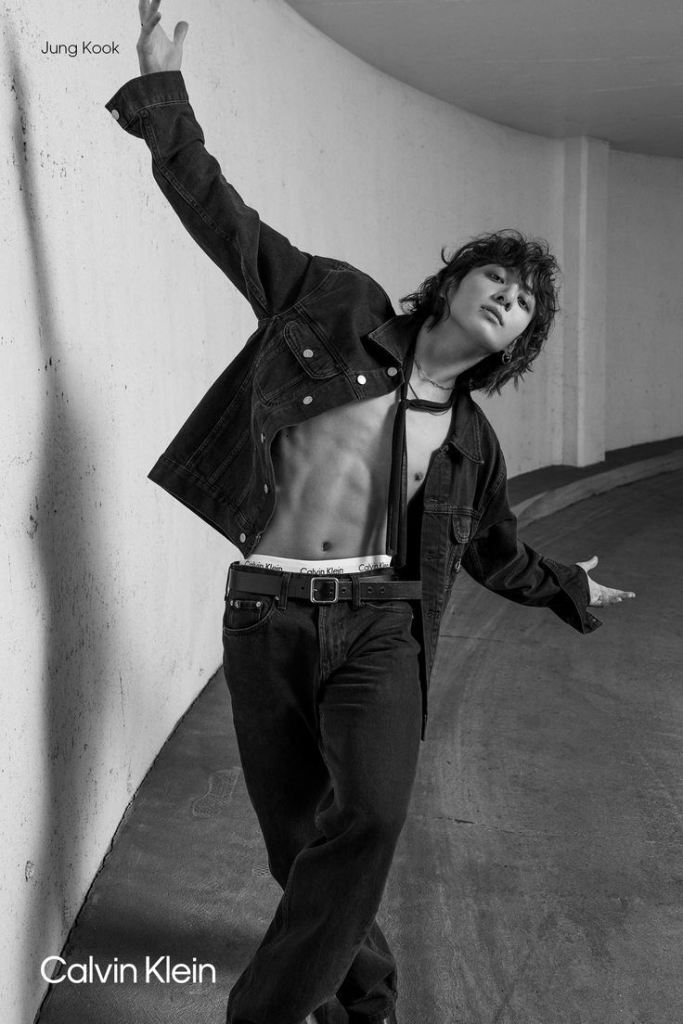 Jung Kook (BTS) bùng nổ visual tại show diễn Calvin Klein ở New York