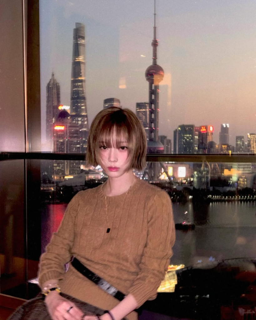 Winter (aespa) và gu thời trang "giàu ngầm" đậm chất Old Money