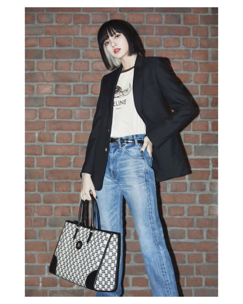 LISA (BLACKPINK) và niềm đam mê diện áo thun baby tee, mix&match kiểu gì cũng xinh
