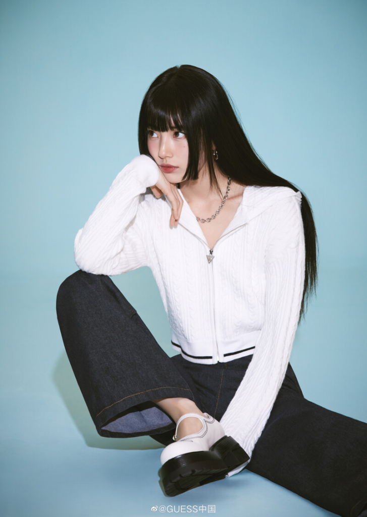 Tủ đồ hàng ngày tối giản của Suzy - nữ chính Genie, Make a Wish