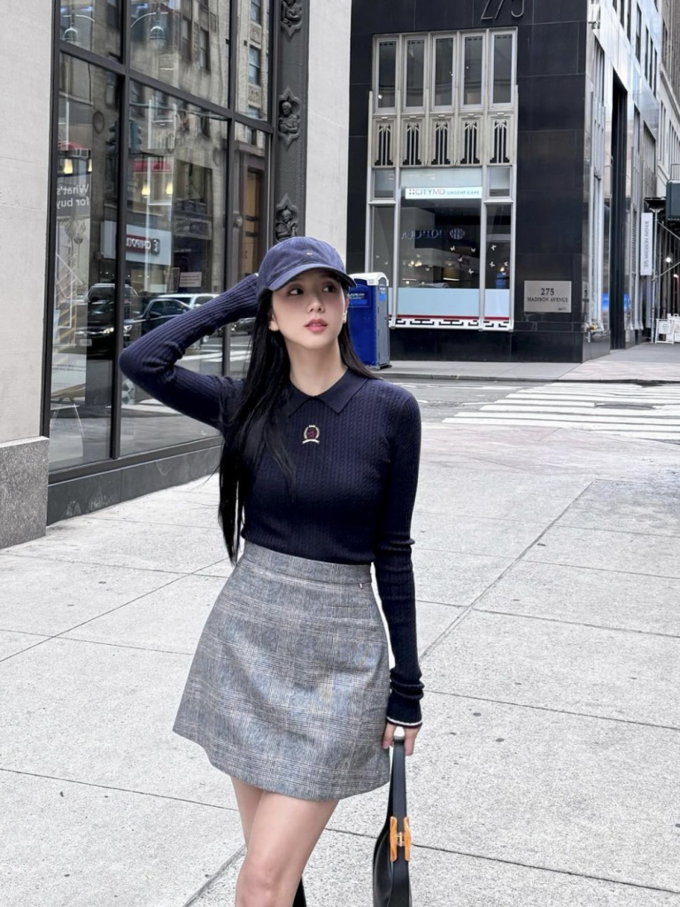 JISOO (BLACKPINK) và cẩm nang thời trang thu đông cực xinh, dễ ứng dụng