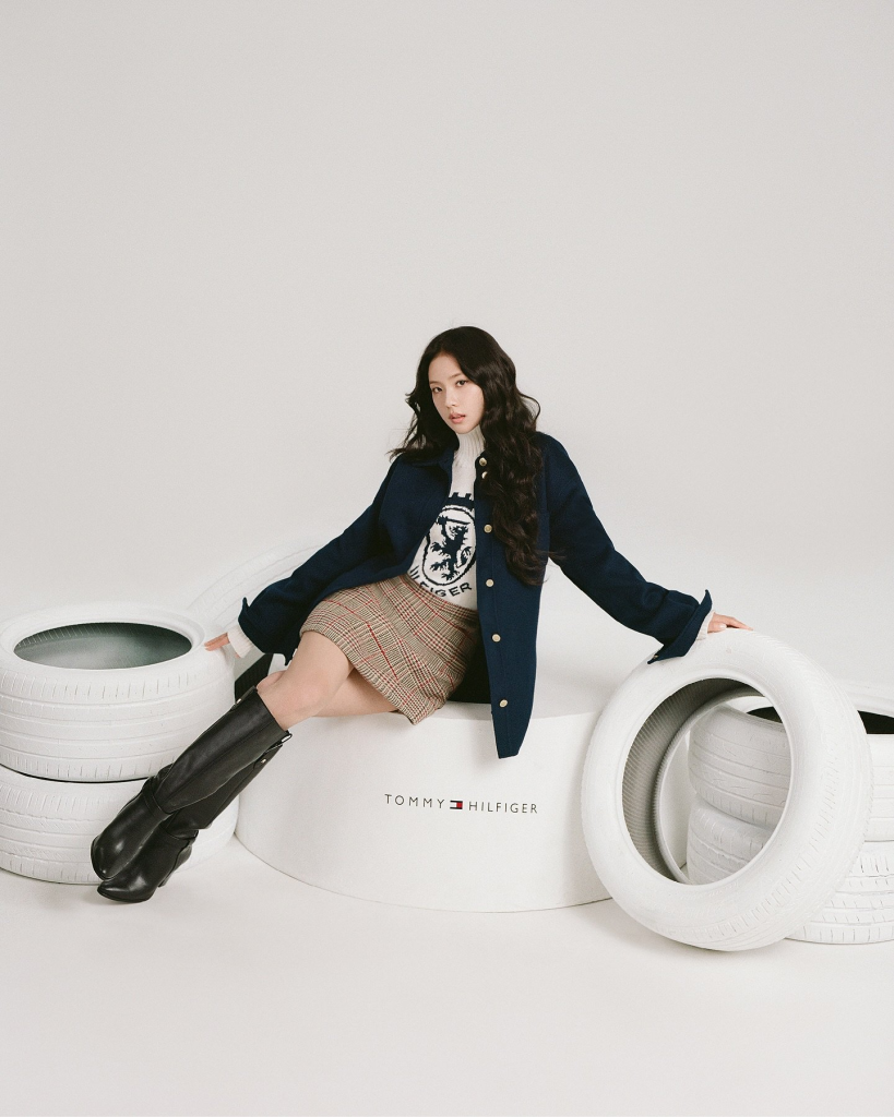 JISOO x Tommy Hilfiger. Ảnh: Tommy Hilfiger