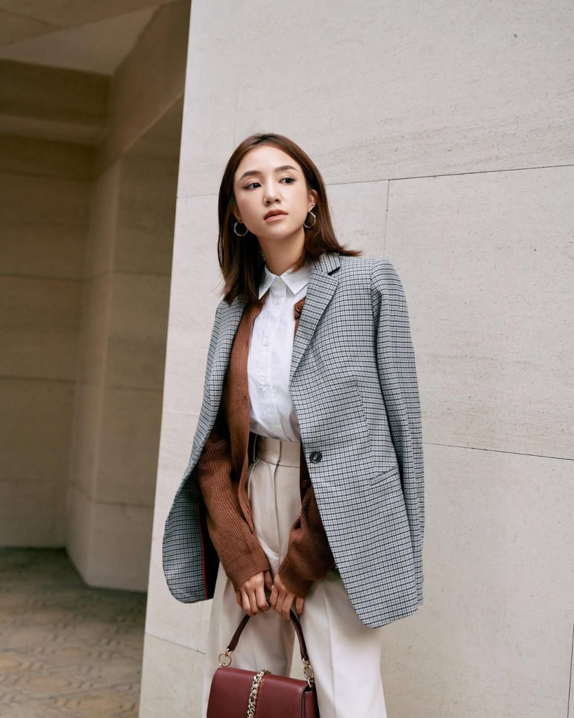 Học "mẹ Pam" Salim cách diện áo sơ mi chuẩn style phu nhân tài phiệt