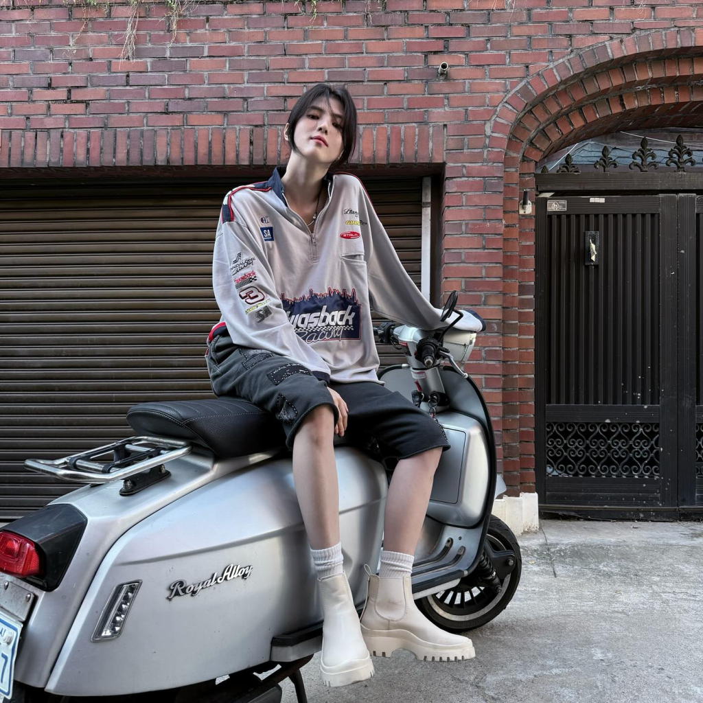 Soi gu thời trang streetstyle cực chất của gái đẹp "hệ chiến" Han So Hee