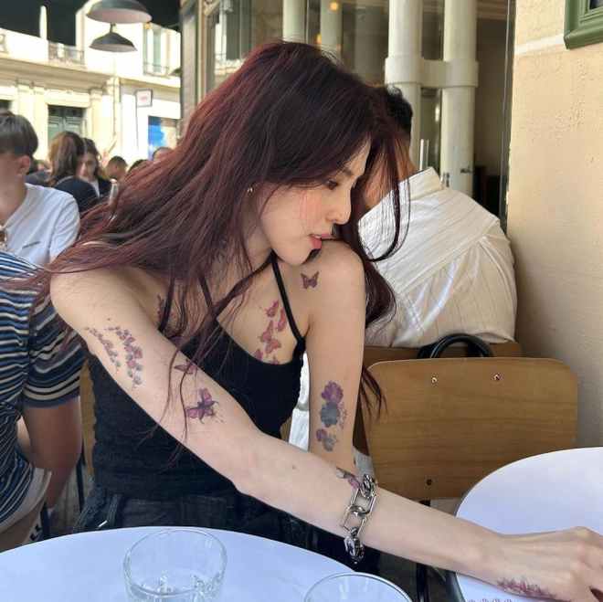 Soi gu thời trang streetstyle cực chất của gái đẹp "hệ chiến" Han So Hee