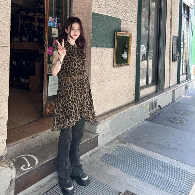 Soi gu thời trang streetstyle cực chất của gái đẹp "hệ chiến" Han So Hee